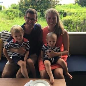 Meet your Posher, Hillary